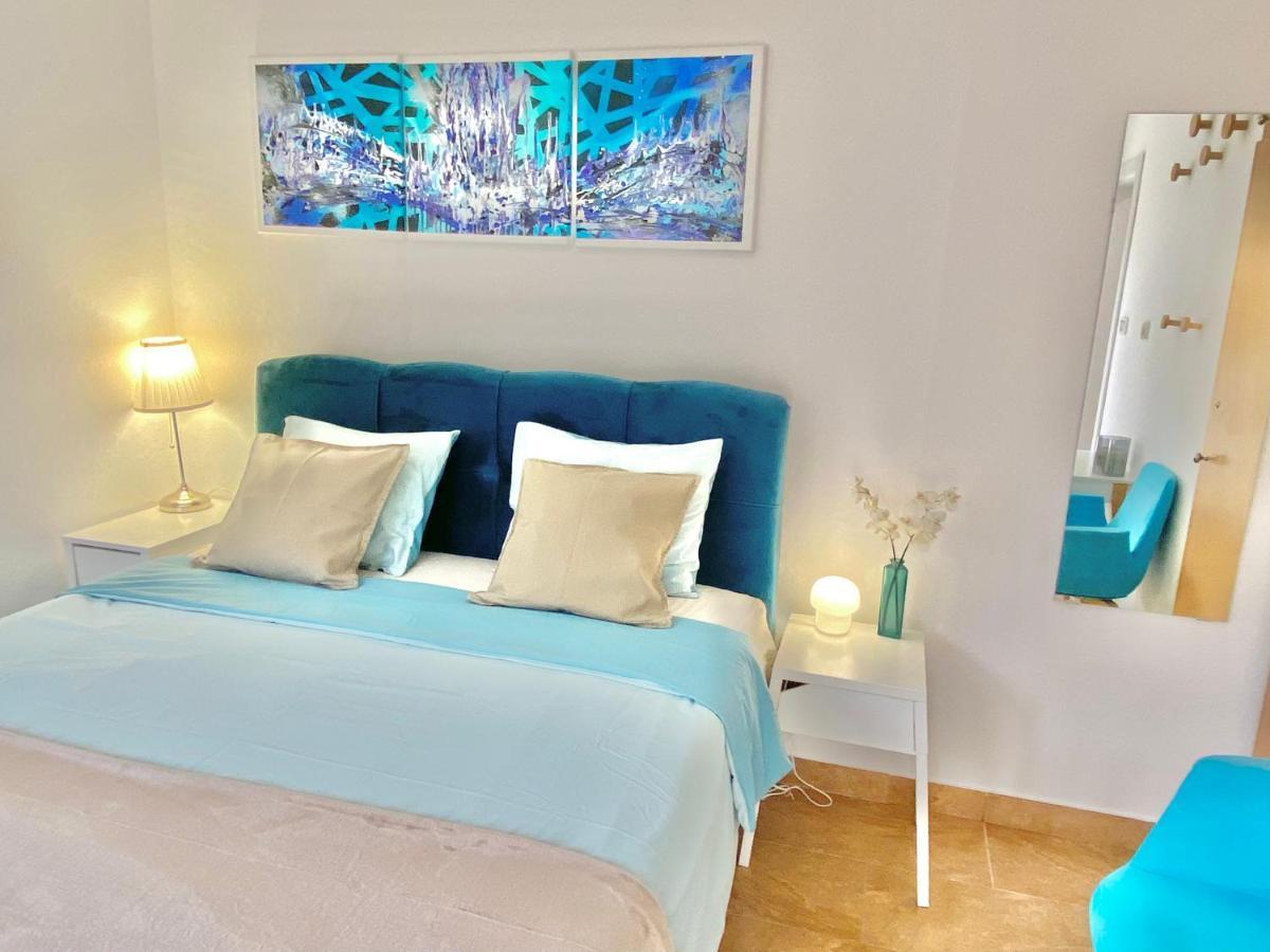 Mamma Mia Apartments-City Center Хвар Екстер'єр фото