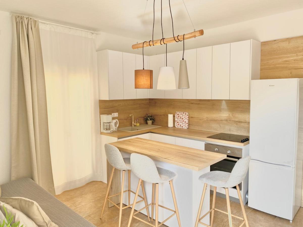 Mamma Mia Apartments-City Center Хвар Екстер'єр фото