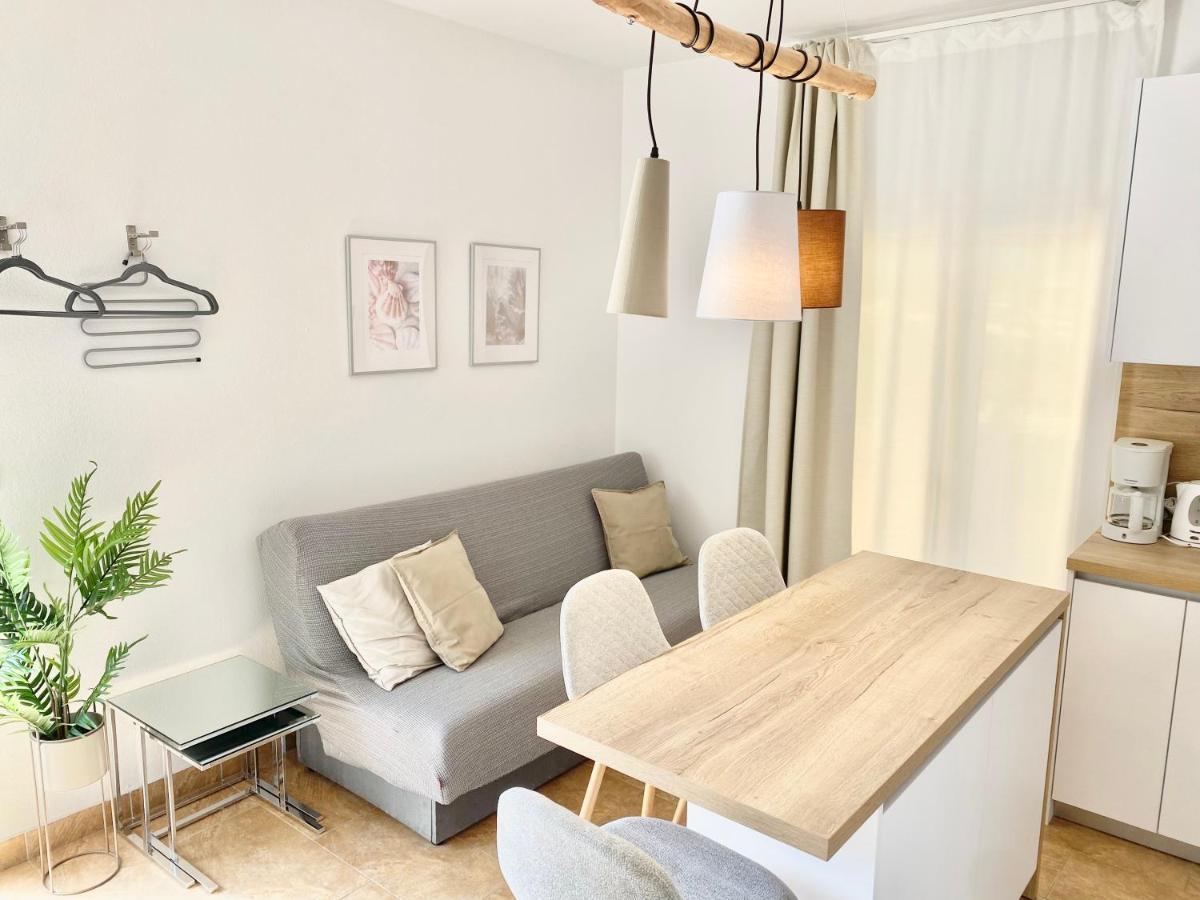 Mamma Mia Apartments-City Center Хвар Екстер'єр фото