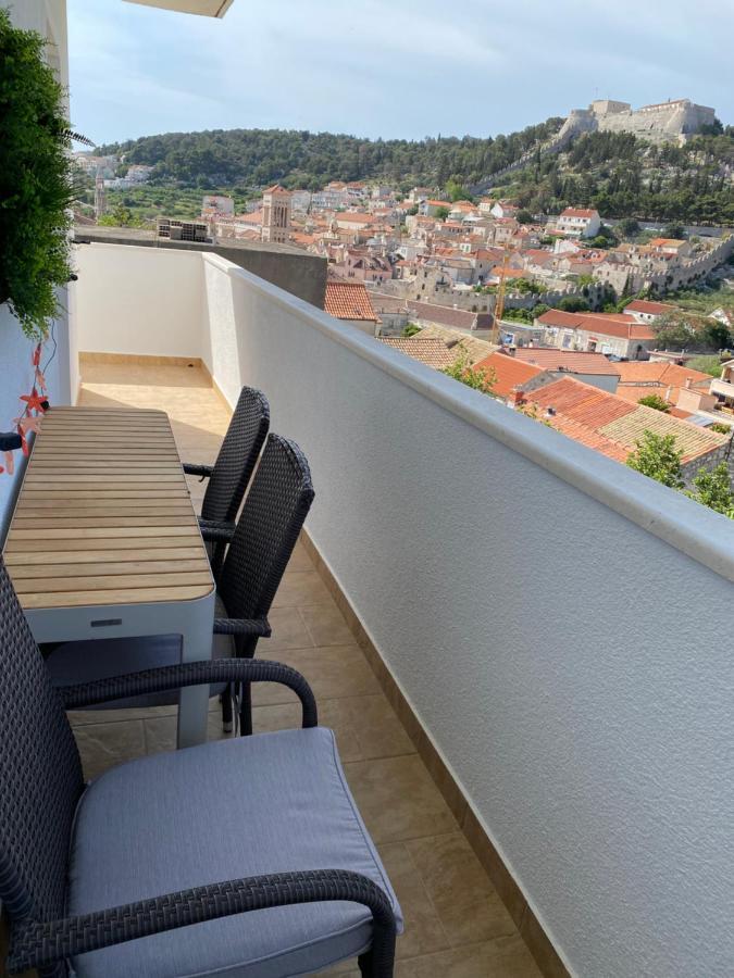 Mamma Mia Apartments-City Center Хвар Екстер'єр фото