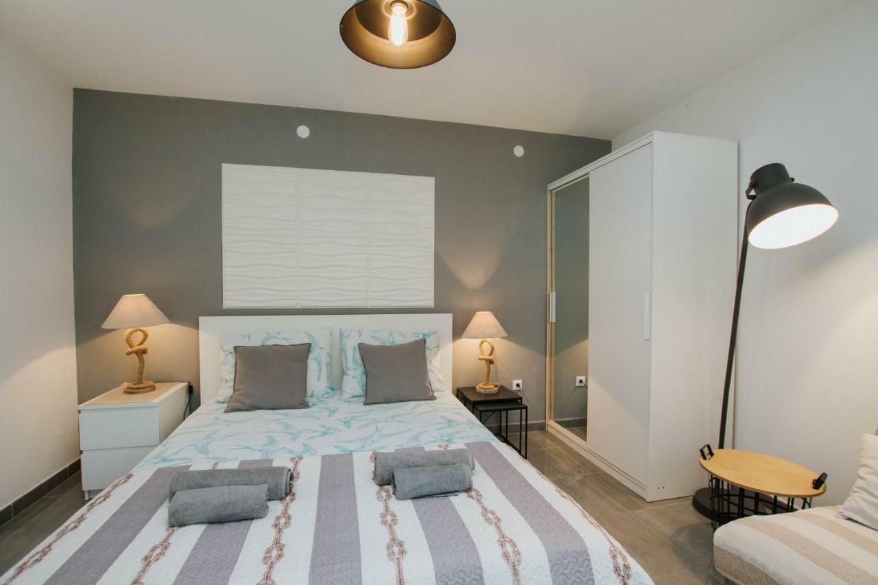 Mamma Mia Apartments-City Center Хвар Екстер'єр фото