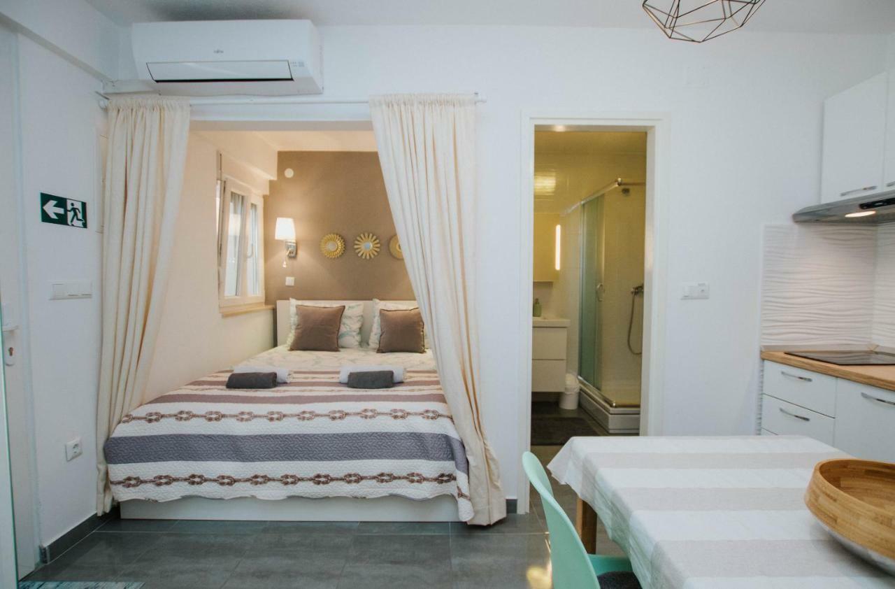 Mamma Mia Apartments-City Center Хвар Екстер'єр фото